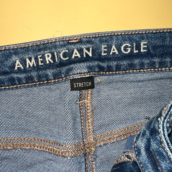 Women’s American Eagle Jeans - Picture 4 of 4